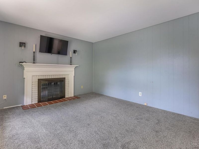8211 Julie Marie Drive, West Chester, OH 45069 Photo 5