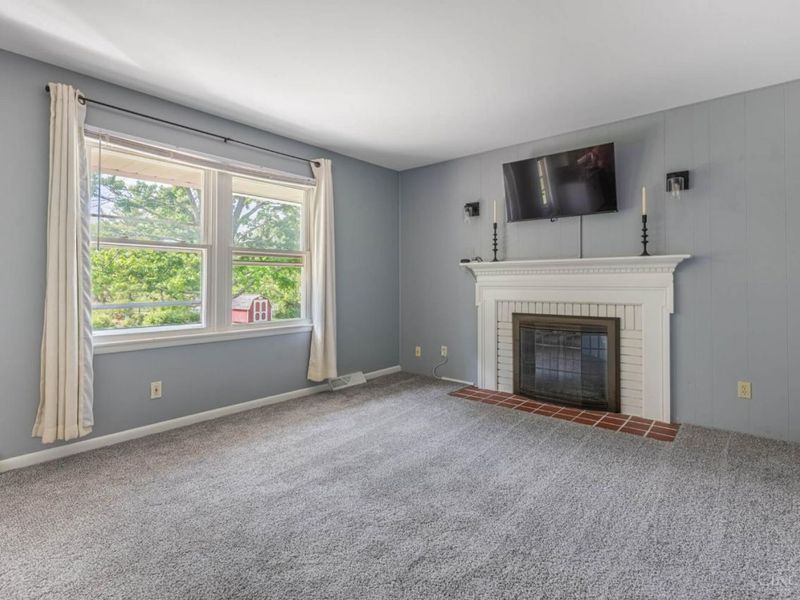 8211 Julie Marie Drive, West Chester, OH 45069 Photo 6