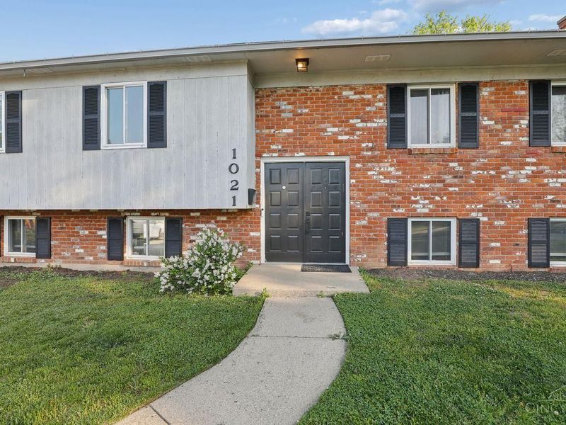 1021 Stanwood Drive, Lebanon, OH 45036 Photo 2