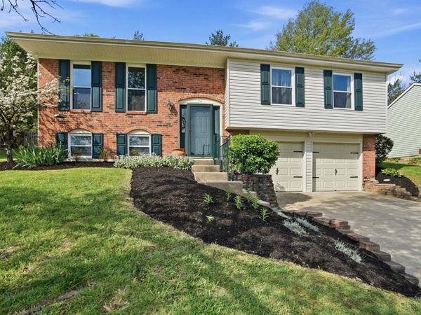 82 Orchard Knoll Drive, Reading, OH 45215