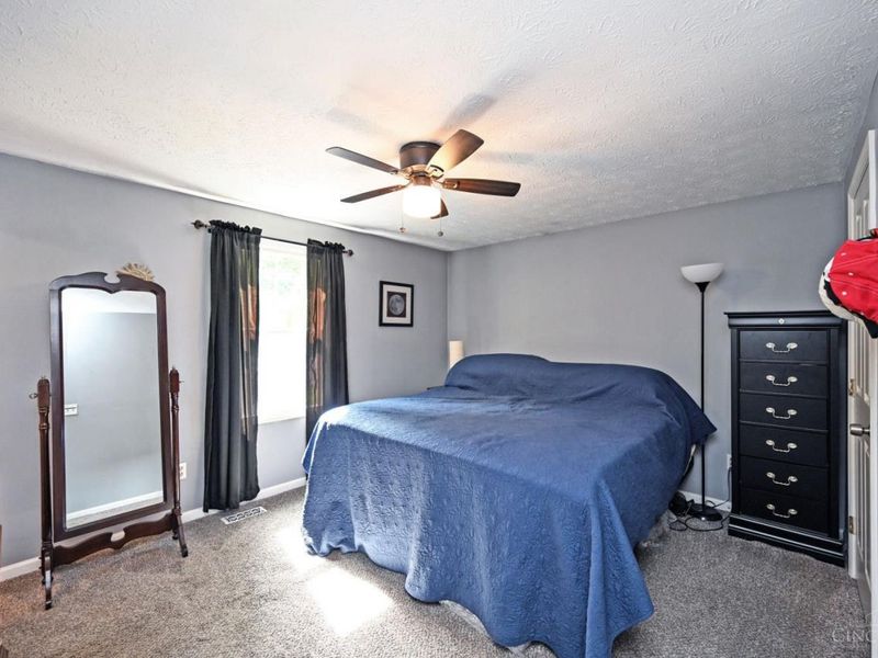 82 Orchard Knoll Drive, Reading, OH 45215 Photo 11