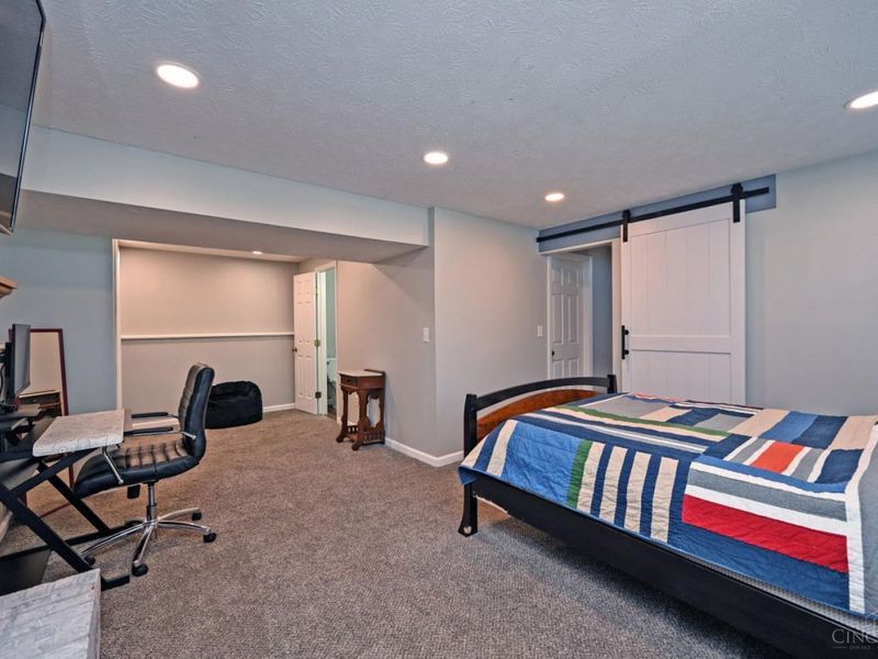 82 Orchard Knoll Drive, Reading, OH 45215 Photo 20