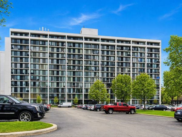 2005 S Finley Road , Unit 1102, Lombard, IL 60148