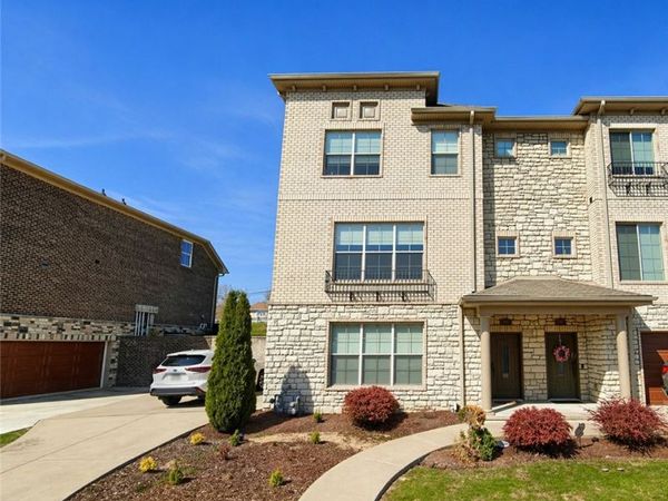 245 Lucca Ln, Pittsburgh, PA 15241