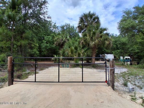 910 PARADISE Boulevard, Georgetown, FL 32139