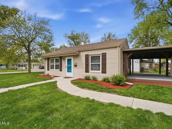 1905 Meadow Avenue, Maumee, OH 43537