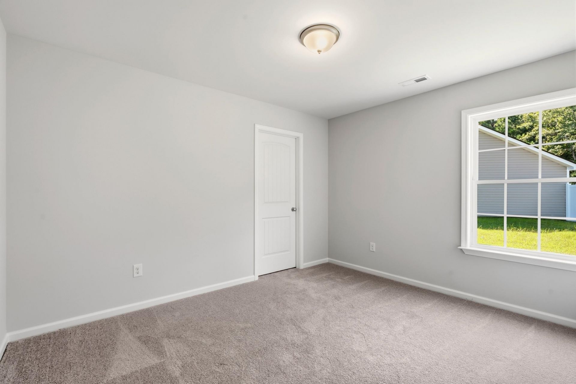 54 Bennington Ct Photo 16
