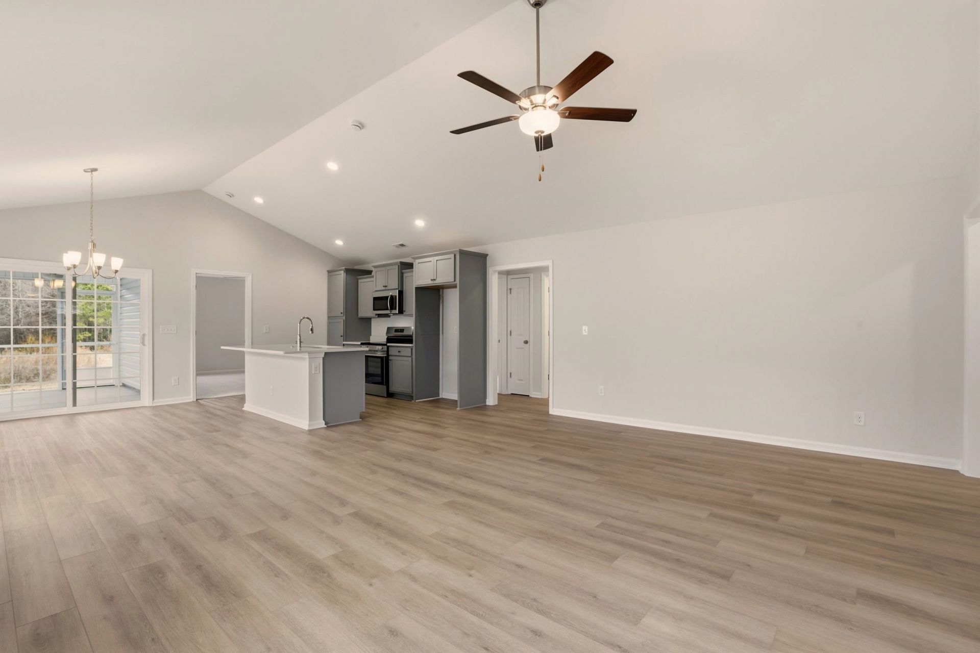 54 Bennington Ct Photo 5