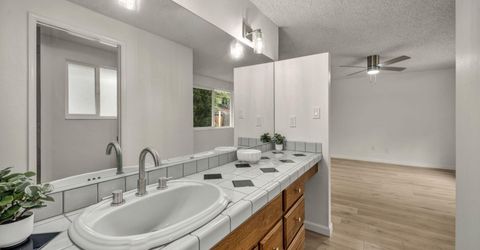 375 Gleeson Way, Sparks, NV 89431 Photo