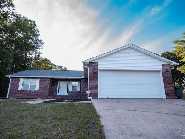 846 Candy Ln, Cantonment, FL 32533