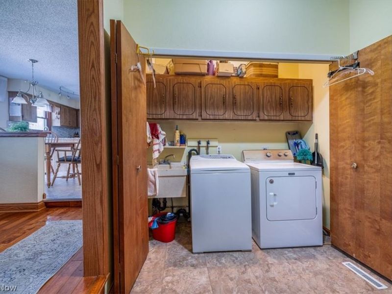 14272 E Hartford Drive, Strongsville, OH 44136 Photo 16