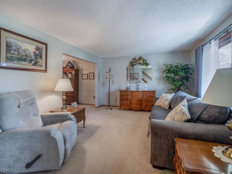 14272 E Hartford Drive, Strongsville, OH 44136 Photo 5