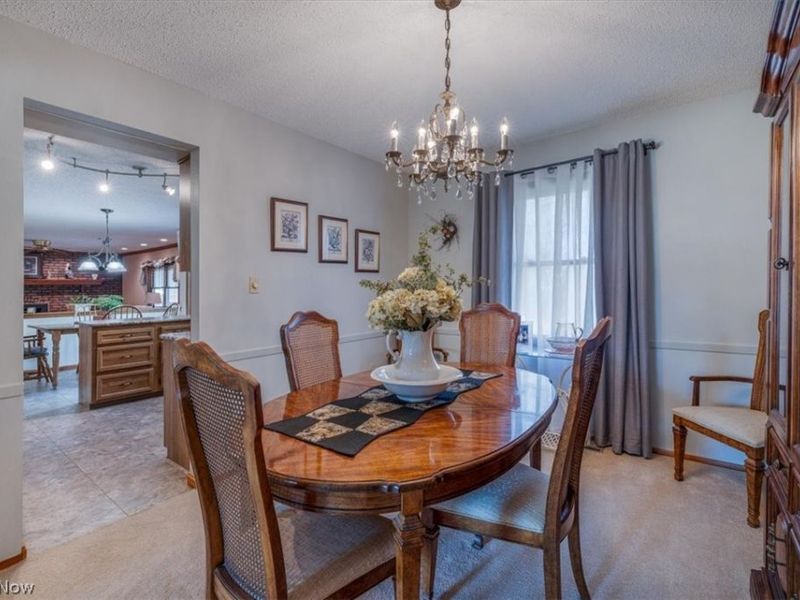 14272 E Hartford Drive, Strongsville, OH 44136 Photo 9