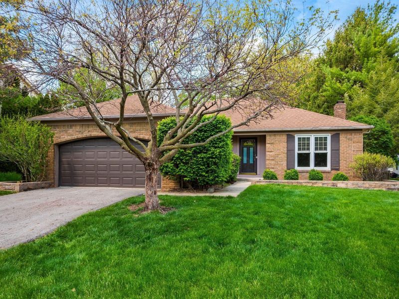 5314 Roscommon Road, Dublin, OH 43017 Photo 2