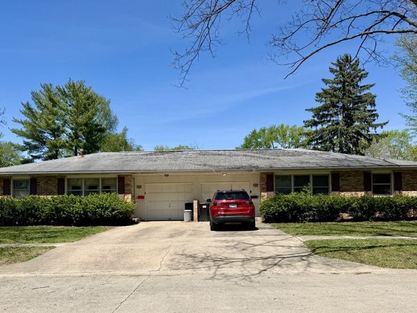 1004 Shurts Street , Urbana, IL 61801