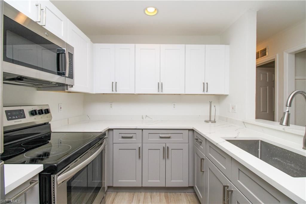 1331 Chesapeake Ave , Unit 4, Naples, FL 34102 Photo