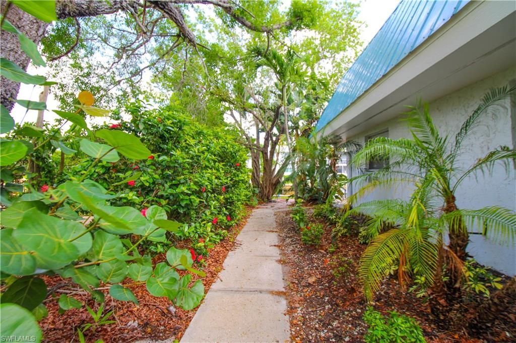 1331 Chesapeake Ave , Unit 4, Naples, FL 34102 Photo