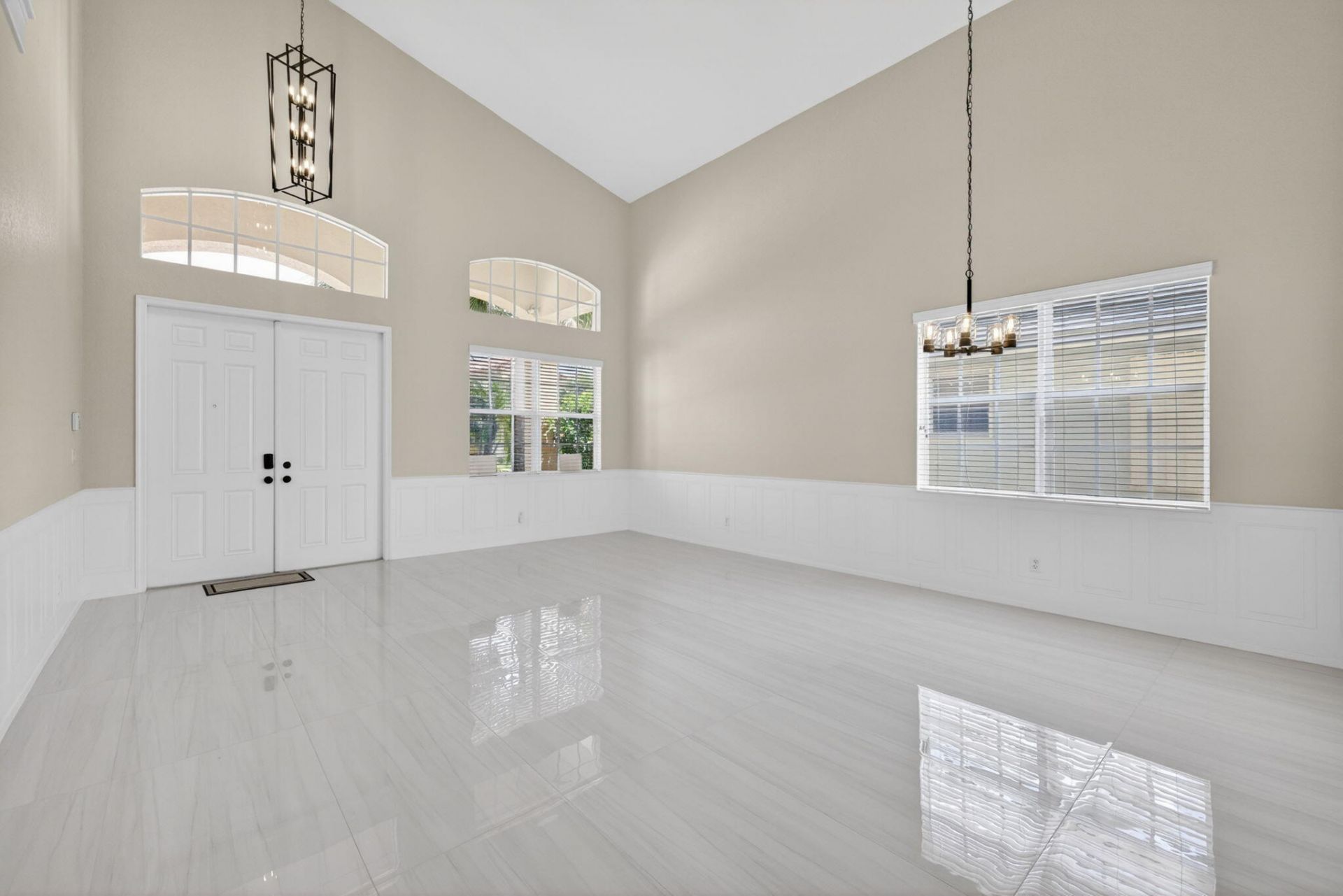 2237 SW Newport Isles Boulevard, Port Saint Lucie, FL 34953 Photo