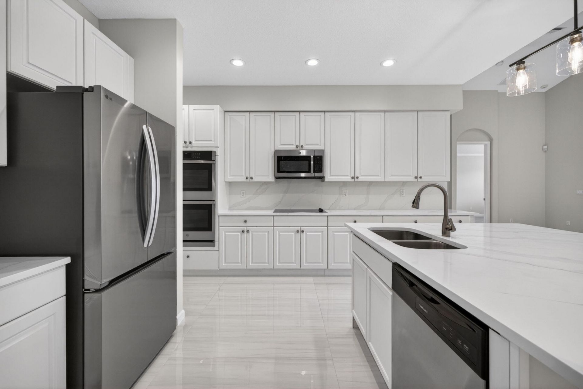 2237 SW Newport Isles Boulevard, Port Saint Lucie, FL 34953 Photo