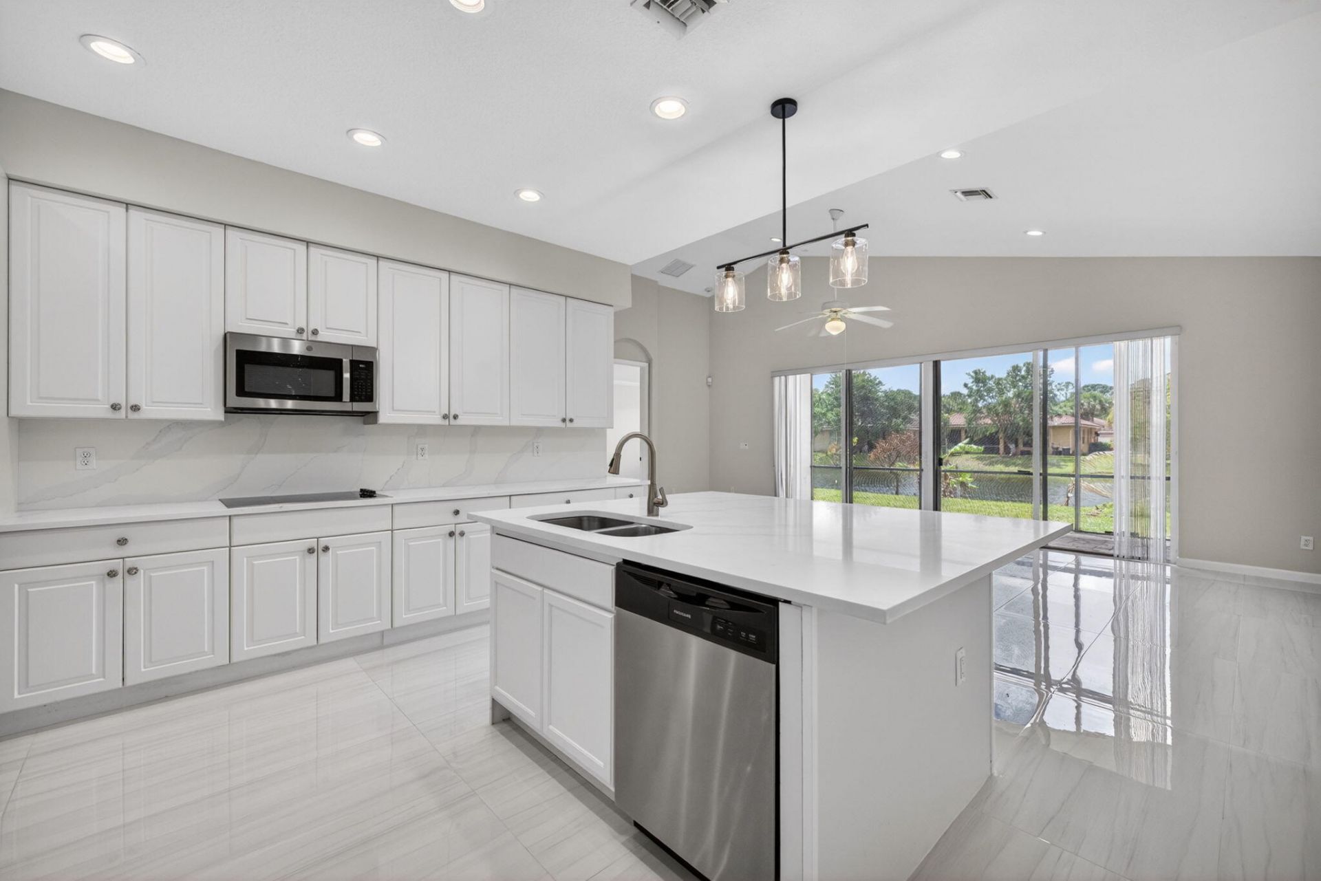 2237 SW Newport Isles Boulevard, Port Saint Lucie, FL 34953 Photo