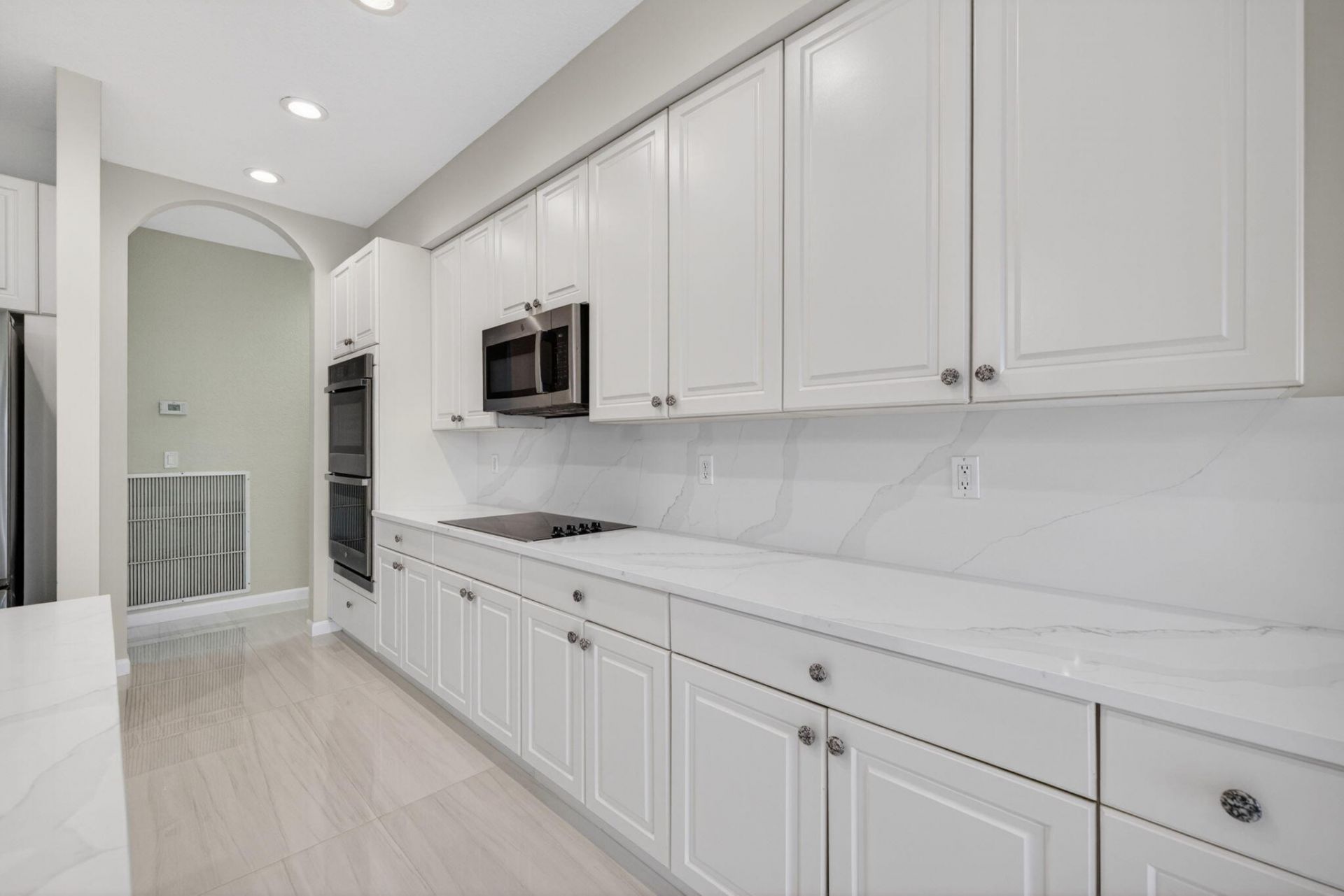 2237 SW Newport Isles Boulevard, Port Saint Lucie, FL 34953 Photo