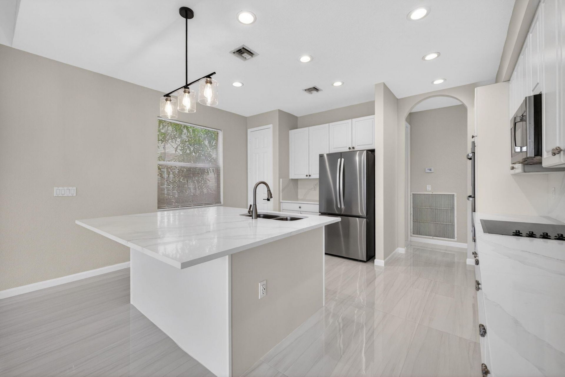 2237 SW Newport Isles Boulevard, Port Saint Lucie, FL 34953 Photo