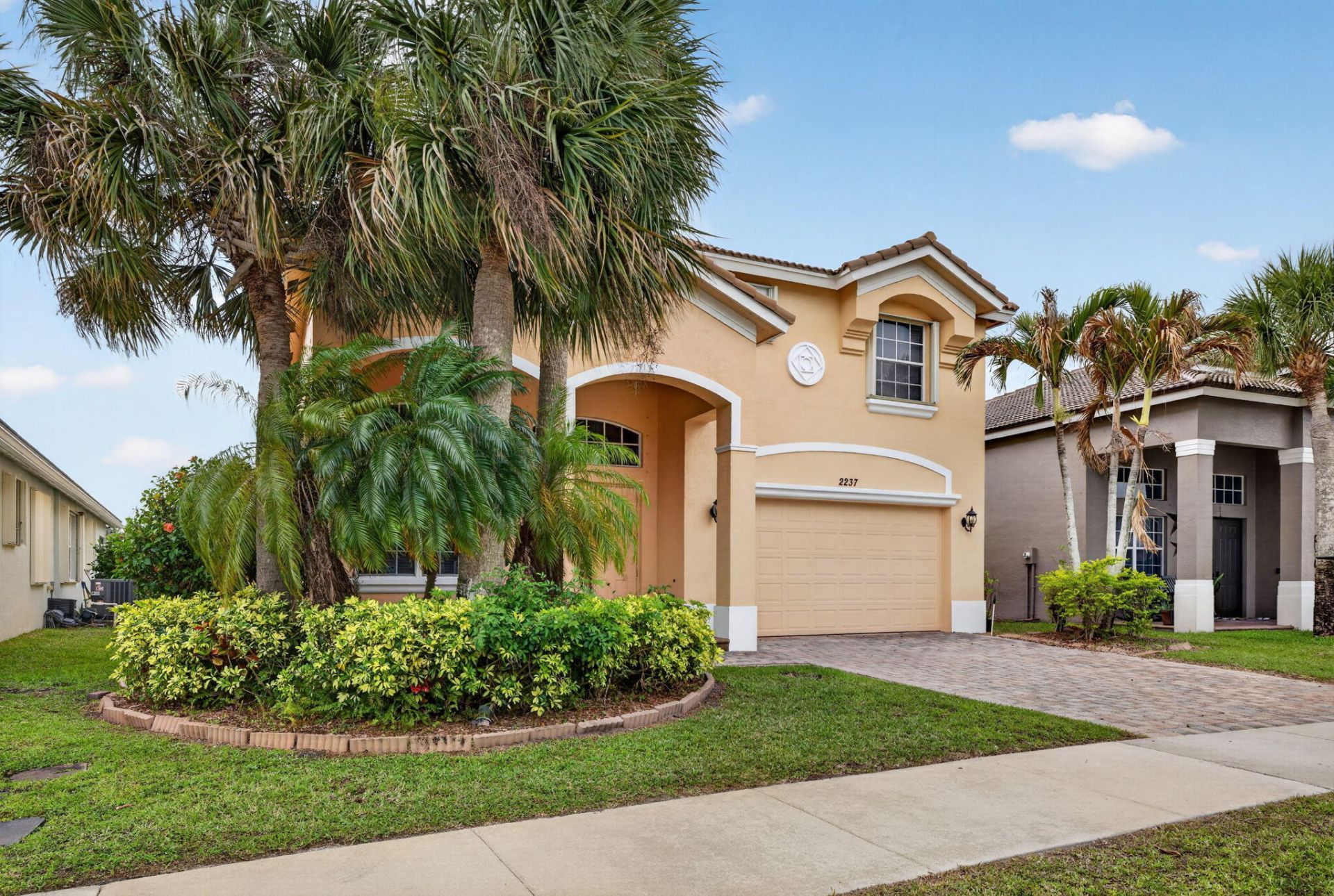 2237 SW Newport Isles Boulevard, Port Saint Lucie, FL 34953 Photo