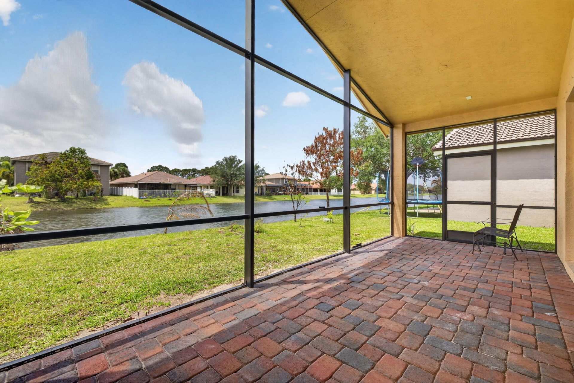 2237 SW Newport Isles Boulevard, Port Saint Lucie, FL 34953 Photo