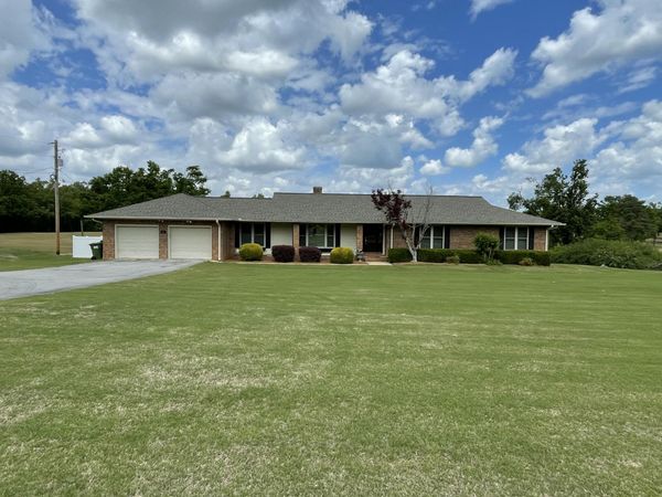 117 Windridge Dr., Ripley, MS 38663