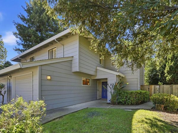 10 Park West Ct, Sacramento, CA 95831