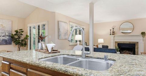 10 Park West Ct, Sacramento, CA 95831 Photo