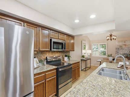 10 Park West Ct, Sacramento, CA 95831 Photo