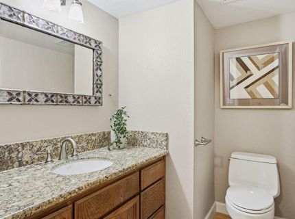 10 Park West Ct, Sacramento, CA 95831 Photo