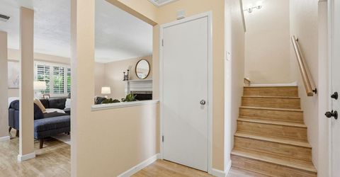 10 Park West Ct, Sacramento, CA 95831 Photo