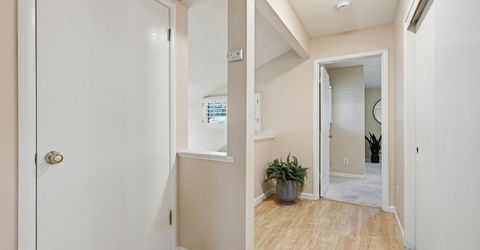 10 Park West Ct, Sacramento, CA 95831 Photo