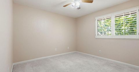 10 Park West Ct, Sacramento, CA 95831 Photo