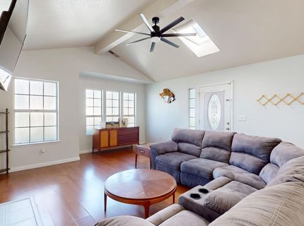 1098 Gilliland Dr, Yuba City, CA 95991 Photo