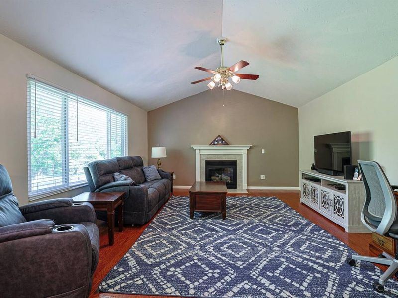 1094 Valley Wood Drive, Union Twp, OH 45103 Photo 11