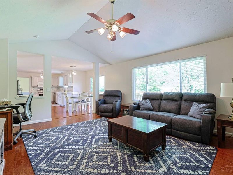 1094 Valley Wood Drive, Union Twp, OH 45103 Photo 12