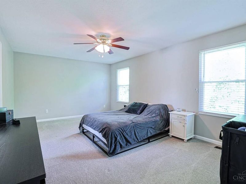1094 Valley Wood Drive, Union Twp, OH 45103 Photo 24