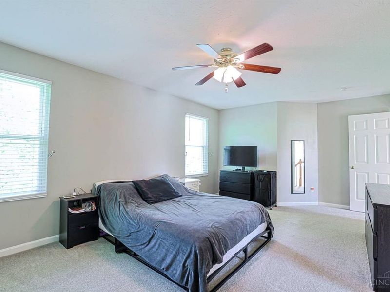1094 Valley Wood Drive, Union Twp, OH 45103 Photo 25