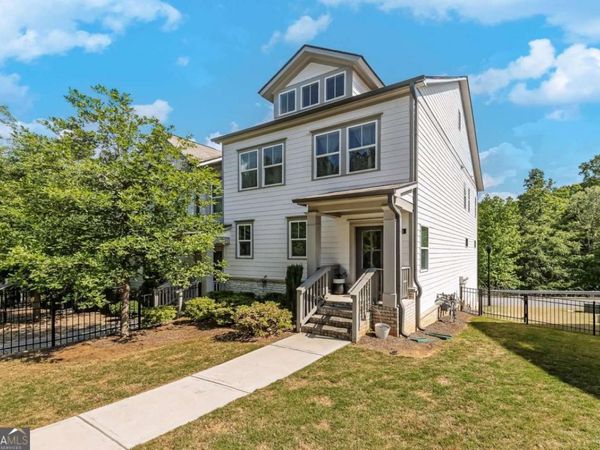 333 Vista Lane, Woodstock, GA 30189