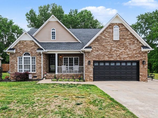 408 Brookside Dr, Mount Pleasant, TN 38474