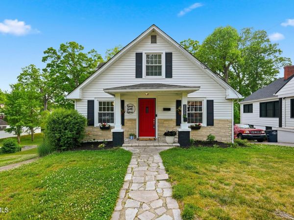 2220 Cypress Street, Kingsport, TN 37664