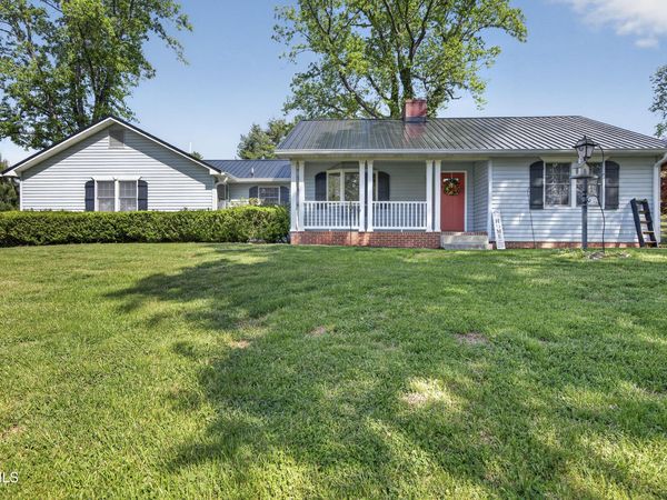 15305 Foxchase Lane, Abingdon, VA 24210