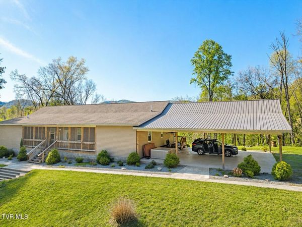 192 Blueberry Hill Drive, Pennington Gap, VA 24277