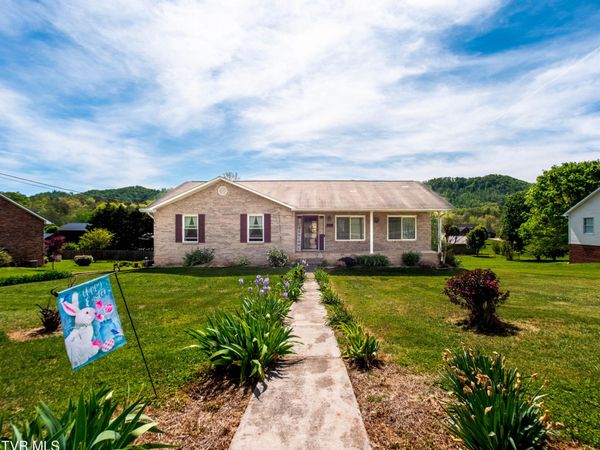 271 Stewart Hills Drive, Rogersville, TN 37857