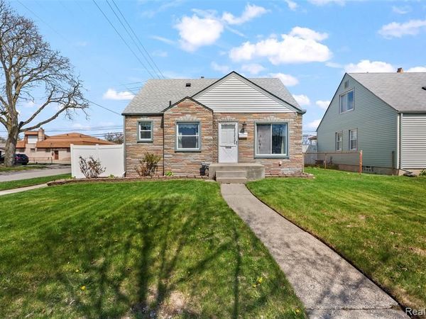 13750 Kingston Street, Oak Park, MI 48237