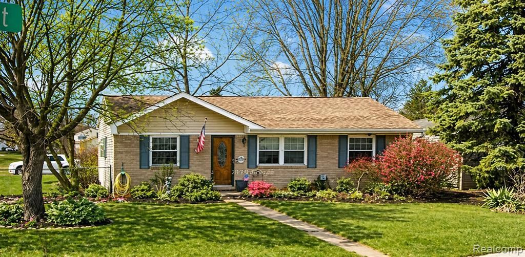41309 Olivet Drive, Sterling Heights, MI 48313 Main Photo