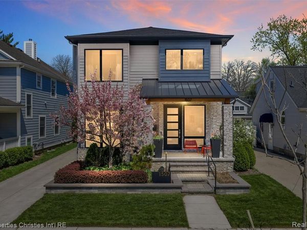 1507 Cole Street , Birmingham, MI 48009